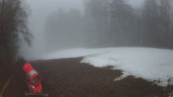 Prostřední část sjezdovky a snowpark