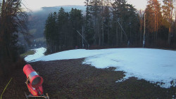 Prostřední část sjezdovky a snowpark