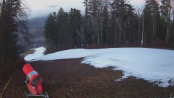 Prostřední část sjezdovky a snowpark