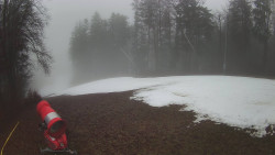 Prostřední část sjezdovky a snowpark