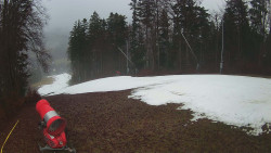 Prostřední část sjezdovky a snowpark