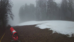 Prostřední část sjezdovky a snowpark