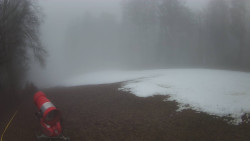 Prostřední část sjezdovky a snowpark