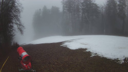 Prostřední část sjezdovky a snowpark