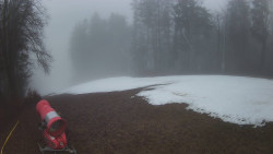 Prostřední část sjezdovky a snowpark