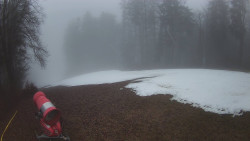 Prostřední část sjezdovky a snowpark