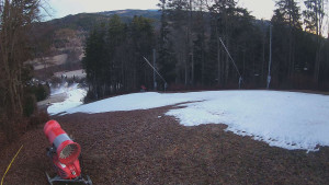 Skiareál Karolinka - Prostřední část sjezdovky a snowpark - 13.12.2025 v 07:10 Skiareál Karolinka - Prostřední část sjezdovky a snowpark - 13.12.2025 v 07:10