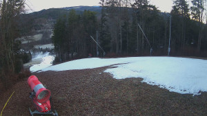 Skiareál Karolinka - Prostřední část sjezdovky a snowpark - 13.12.2025 v 07:25 Skiareál Karolinka - Prostřední část sjezdovky a snowpark - 13.12.2025 v 07:25