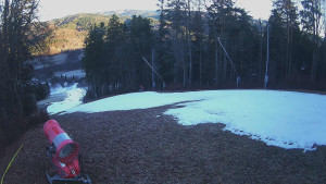 Skiareál Karolinka - Prostřední část sjezdovky a snowpark - 13.12.2025 v 08:35 Skiareál Karolinka - Prostřední část sjezdovky a snowpark - 13.12.2025 v 08:35