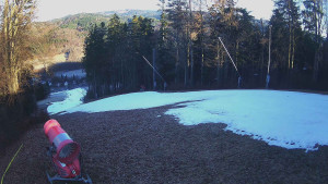 Skiareál Karolinka - Prostřední část sjezdovky a snowpark - 13.12.2025 v 09:05 Skiareál Karolinka - Prostřední část sjezdovky a snowpark - 13.12.2025 v 09:05