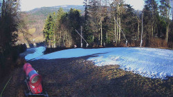 Prostřední část sjezdovky a snowpark