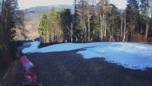 Skiareál Karolinka - Prostřední část sjezdovky a snowpark - 13.12.2025 v 11:05 Skiareál Karolinka - Prostřední část sjezdovky a snowpark - 13.12.2025 v 11:05