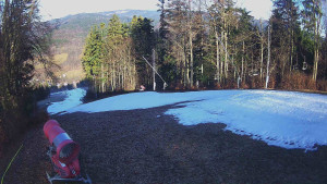 Skiareál Karolinka - Prostřední část sjezdovky a snowpark - 13.12.2025 v 11:10 Skiareál Karolinka - Prostřední část sjezdovky a snowpark - 13.12.2025 v 11:10