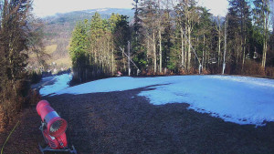 Skiareál Karolinka - Prostřední část sjezdovky a snowpark - 13.12.2025 v 11:25 Skiareál Karolinka - Prostřední část sjezdovky a snowpark - 13.12.2025 v 11:25