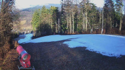 Prostřední část sjezdovky a snowpark