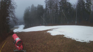 Skiareál Karolinka - Prostřední část sjezdovky a snowpark - 13.12.2025 v 13:02 Skiareál Karolinka - Prostřední část sjezdovky a snowpark - 13.12.2025 v 13:02