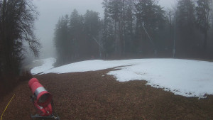 Skiareál Karolinka - Prostřední část sjezdovky a snowpark - 13.12.2025 v 14:05 Skiareál Karolinka - Prostřední část sjezdovky a snowpark - 13.12.2025 v 14:05