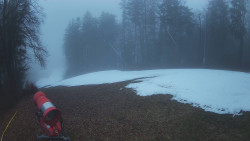 Prostřední část sjezdovky a snowpark