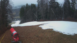 Prostřední část sjezdovky a snowpark