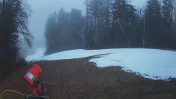 Prostřední část sjezdovky a snowpark