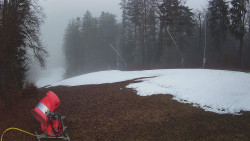 Prostřední část sjezdovky a snowpark