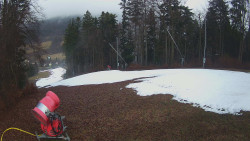 Prostřední část sjezdovky a snowpark
