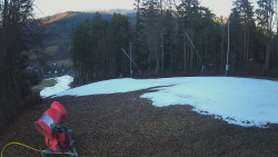 Prostřední část sjezdovky a snowpark