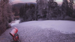 Prostřední část sjezdovky a snowpark