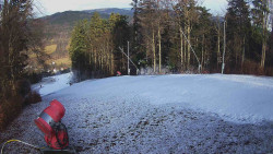 Prostřední část sjezdovky a snowpark