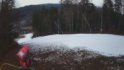 Prostřední část sjezdovky a snowpark