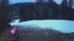 Prostřední část sjezdovky a snowpark