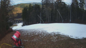 Skiareál Karolinka - Prostřední část sjezdovky a snowpark - 17.12.2025 v 08:40 Skiareál Karolinka - Prostřední část sjezdovky a snowpark - 17.12.2025 v 08:40