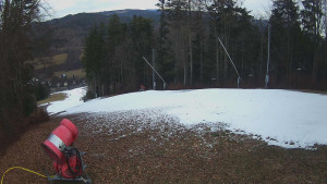 Skiareál Karolinka - Prostřední část sjezdovky a snowpark - 17.12.2025 v 09:25 Skiareál Karolinka - Prostřední část sjezdovky a snowpark - 17.12.2025 v 09:25