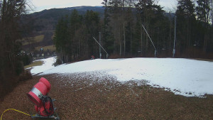 Skiareál Karolinka - Prostřední část sjezdovky a snowpark - 17.12.2025 v 09:50 Skiareál Karolinka - Prostřední část sjezdovky a snowpark - 17.12.2025 v 09:50