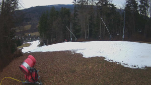 Skiareál Karolinka - Prostřední část sjezdovky a snowpark - 17.12.2025 v 11:40 Skiareál Karolinka - Prostřední část sjezdovky a snowpark - 17.12.2025 v 11:40