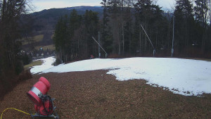 Skiareál Karolinka - Prostřední část sjezdovky a snowpark - 17.12.2025 v 13:32 Skiareál Karolinka - Prostřední část sjezdovky a snowpark - 17.12.2025 v 13:32