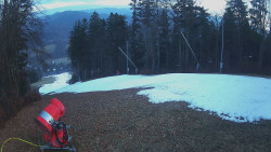 Prostřední část sjezdovky a snowpark