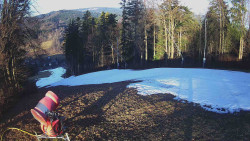 Prostřední část sjezdovky a snowpark