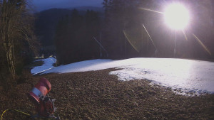 Skiareál Karolinka - Prostřední část sjezdovky a snowpark - 19.12.2025 v 07:02 Skiareál Karolinka - Prostřední část sjezdovky a snowpark - 19.12.2025 v 07:02