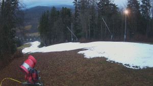 Skiareál Karolinka - Prostřední část sjezdovky a snowpark - 19.12.2025 v 08:02 Skiareál Karolinka - Prostřední část sjezdovky a snowpark - 19.12.2025 v 08:02