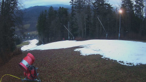 Skiareál Karolinka - Prostřední část sjezdovky a snowpark - 19.12.2025 v 08:15 Skiareál Karolinka - Prostřední část sjezdovky a snowpark - 19.12.2025 v 08:15