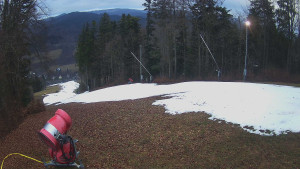 Skiareál Karolinka - Prostřední část sjezdovky a snowpark - 19.12.2025 v 09:05 Skiareál Karolinka - Prostřední část sjezdovky a snowpark - 19.12.2025 v 09:05