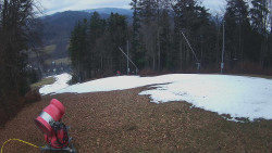 Prostřední část sjezdovky a snowpark