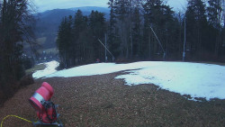 Prostřední část sjezdovky a snowpark