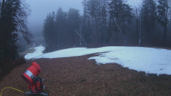 Prostřední část sjezdovky a snowpark