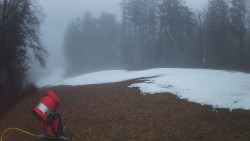 Prostřední část sjezdovky a snowpark