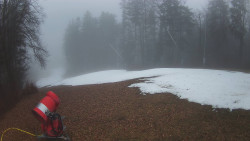 Prostřední část sjezdovky a snowpark