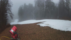 Prostřední část sjezdovky a snowpark
