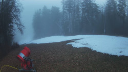 Prostřední část sjezdovky a snowpark