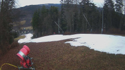 Prostřední část sjezdovky a snowpark